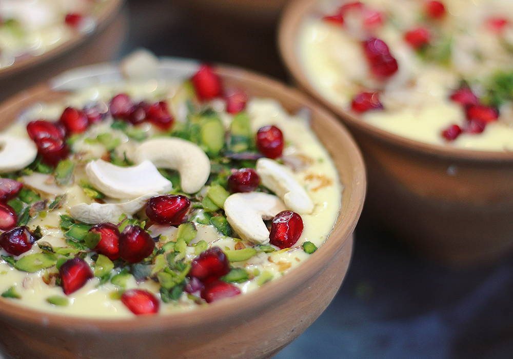 Cashew Dip mit Granatapfel und Gewürzen